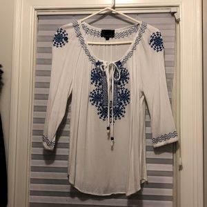 Shirt with embroidery